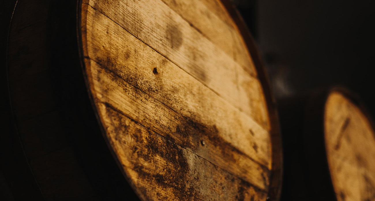 Beer-Chronicle-Barrel-aged-beer-_0000_-josh-olalde-barrels-