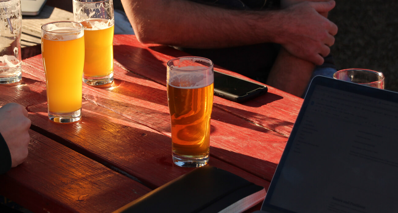 Beer-Chronicle-Houston-brewery-social-media-macbook-air